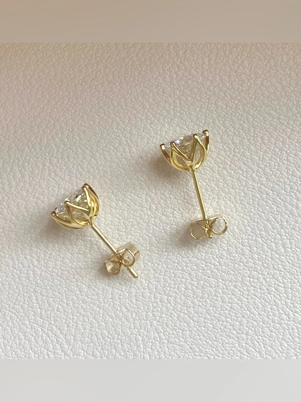 N/A new moissanite